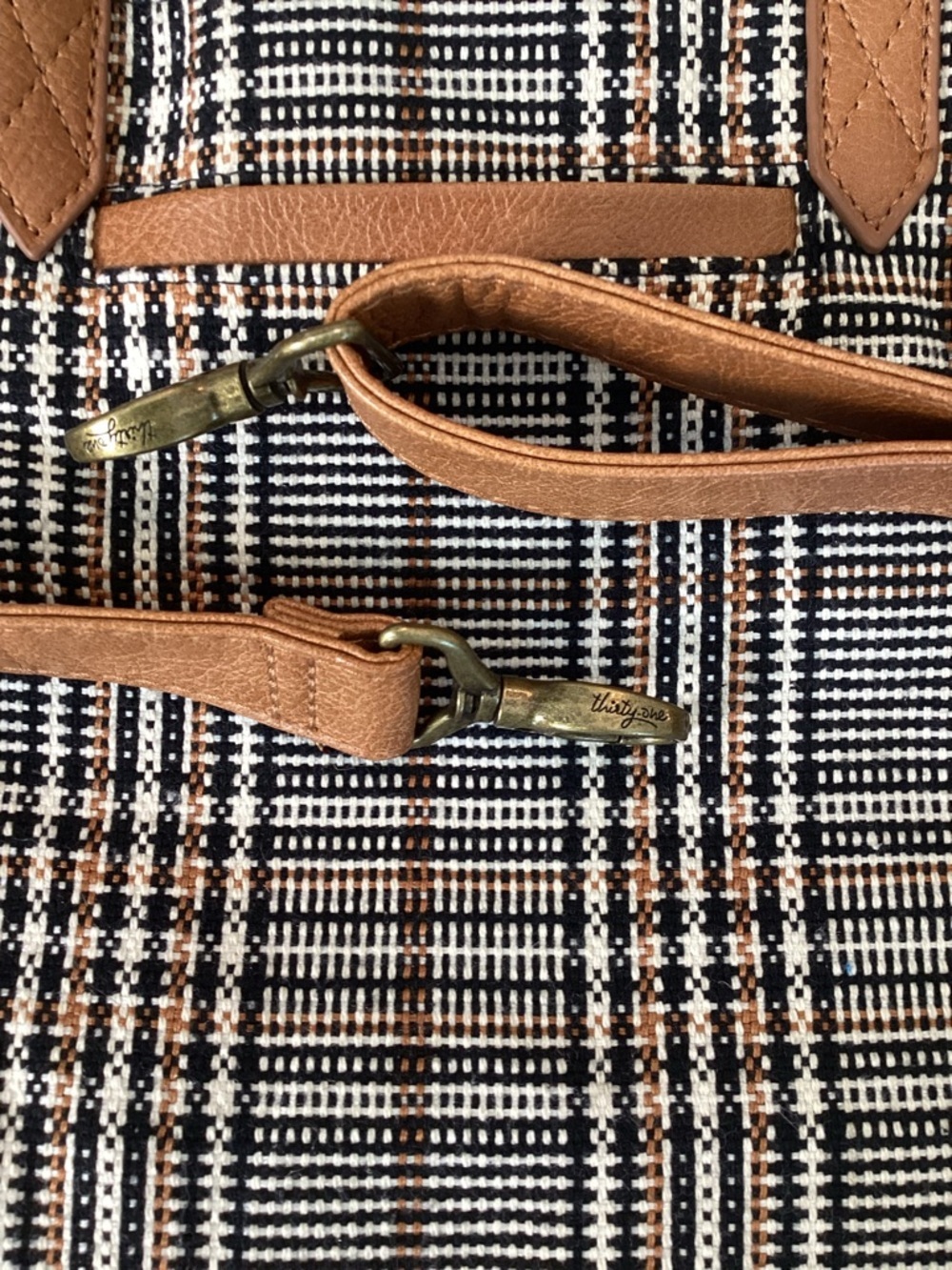 Thirty-One Plaid About You Handbag Preppy Slouch Detachable Shoulder Strap - Picture 5 of 12